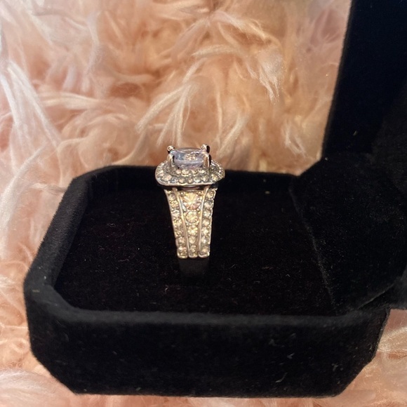 Round Diamond Square Halo sterling silver engagement ring size 6 7 8 New in box - Picture 6 of 10